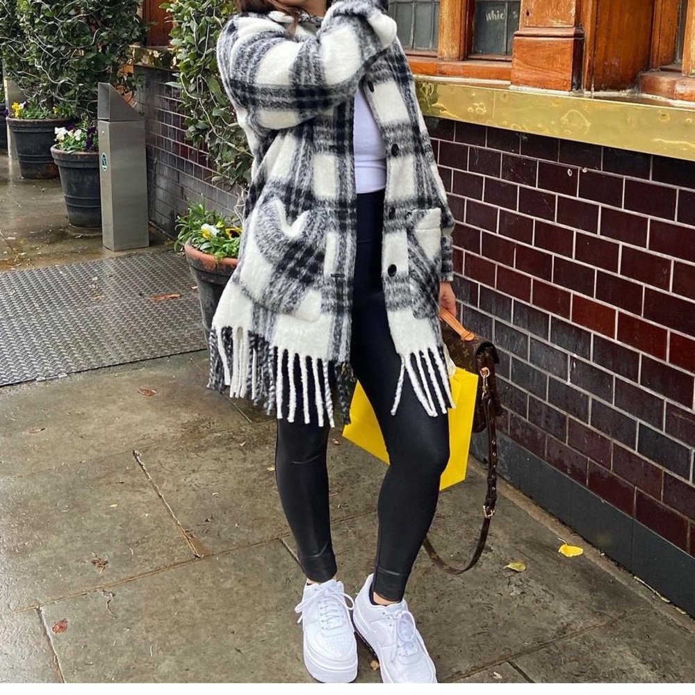 Zara Jacket - Picture 2 of 6